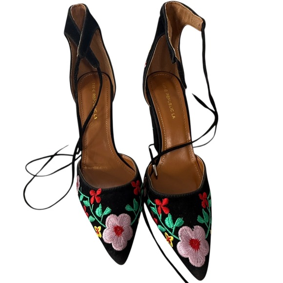 Shoe República LA Black Embroidered Floral Pointed Toe Heels Tustin 9 Lace Up - Picture 3 of 10